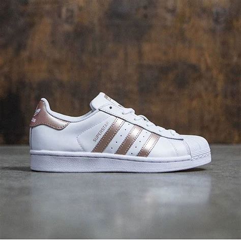 adidas schoenen gouden strepen